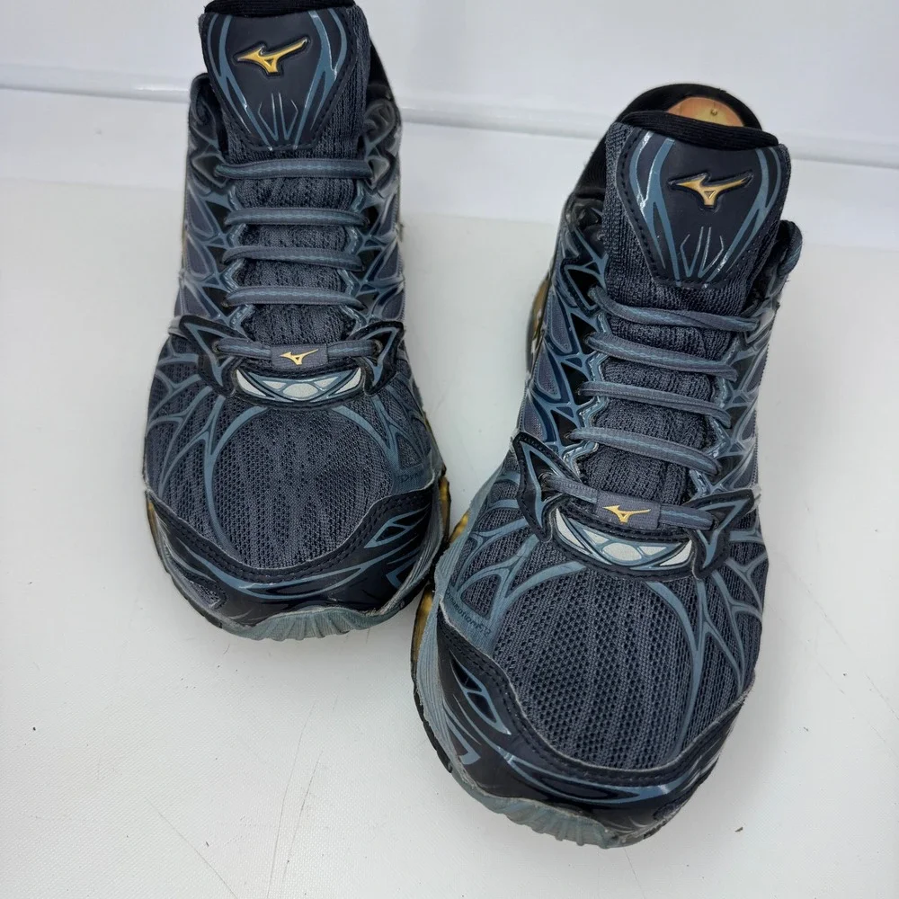 Mizuno Wave Prophecy 7 Men 8 Grey Gold Running Athletic Sneakers J1GC180050
